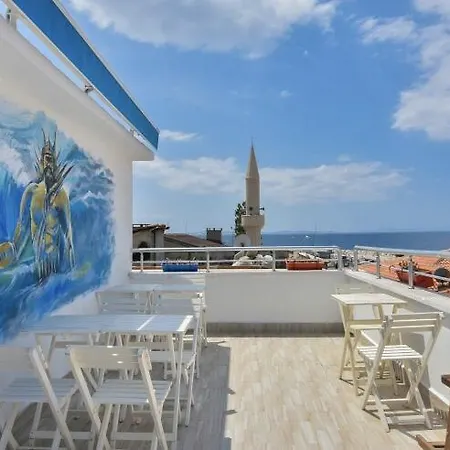 Poseidon Butik Hotell 2*